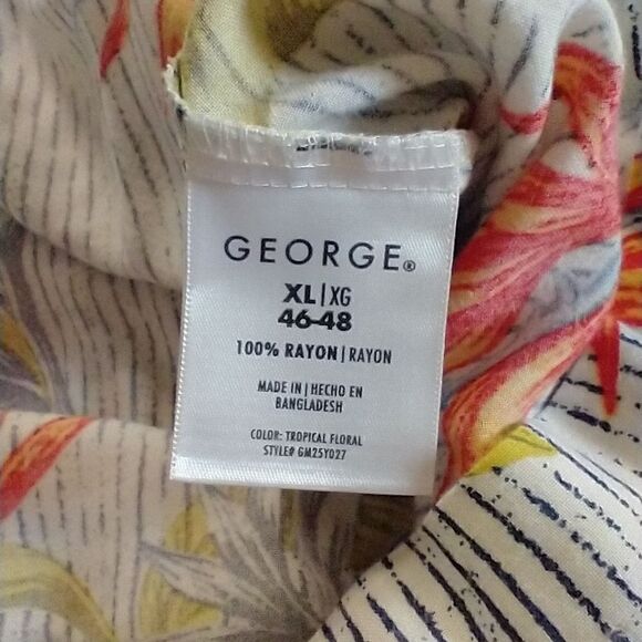 USED Men's Short Sleeve Shirt - Picture 5 of 6